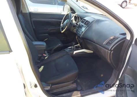 2014 Mitsubishi Outlander Sport Es z USA, uszkodzony, nr VIN 4A4AP3AU1EE031490